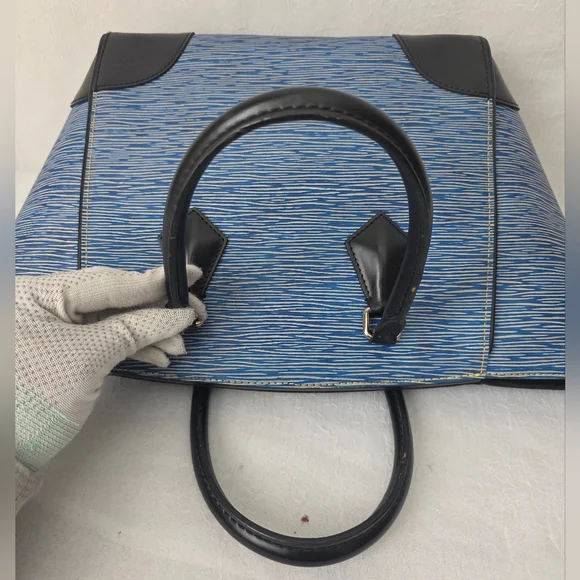 Auth Louis Vuitton Phenix MM Tote Bag - Picture 8 of 10